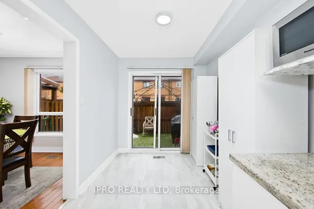 Additional image 9 of 550 Steddick Crt Unit 40