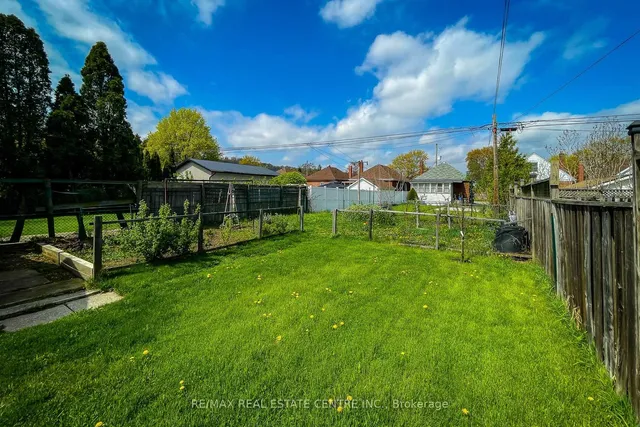 Additional image 39 of 112 Tragina Ave