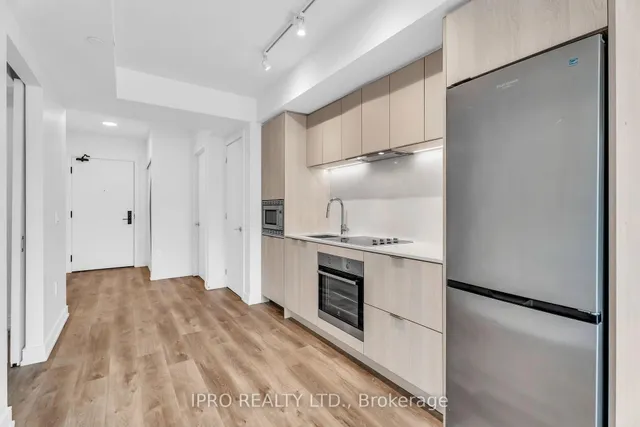 Additional image 8 of 1 Jarvis St Unit 828