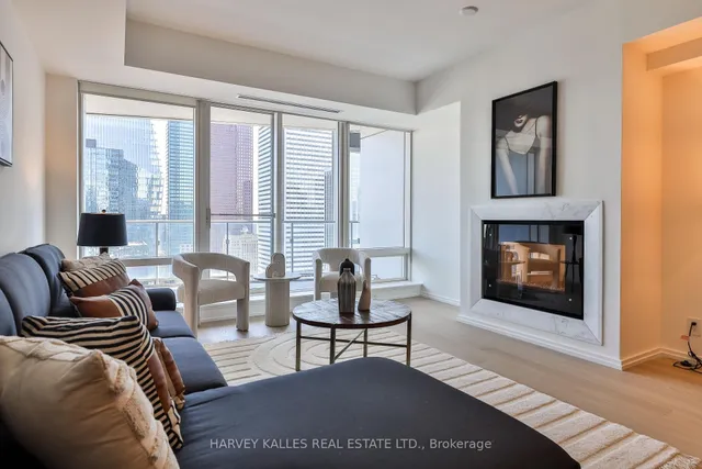 Additional image 11 of 180 University Ave Unit 3808