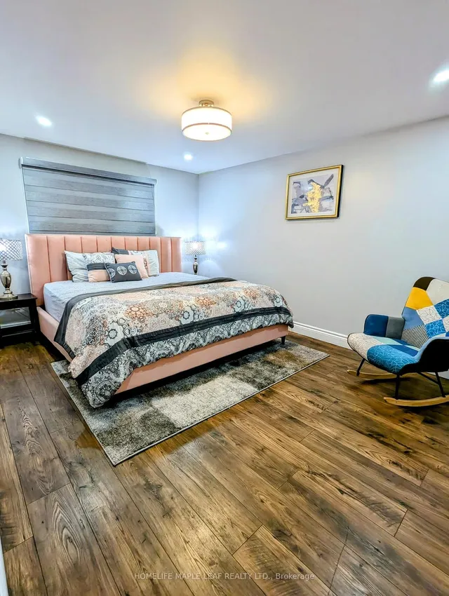 Additional image 12 of 261 Overlea Dr