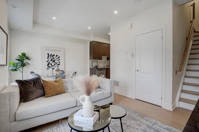 Additional image 18 of 17 Coneflower Cres Unit 220