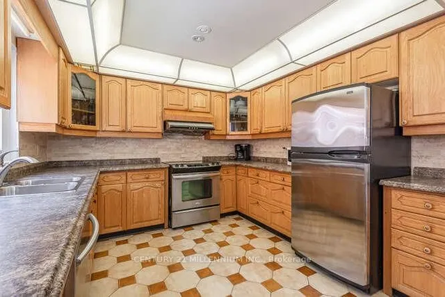 Additional image 11 of 82 Leander St