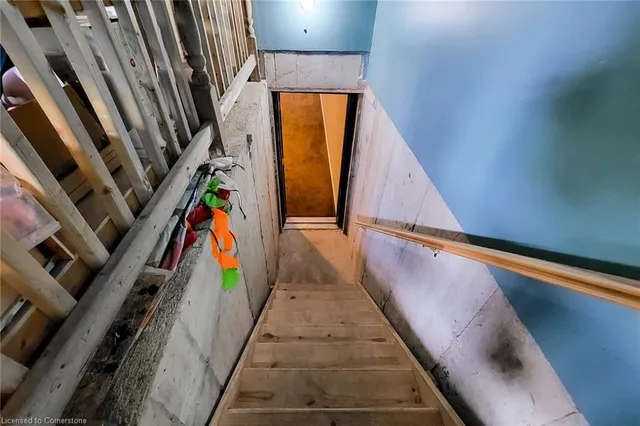 Additional image 44 of 668 Garth St