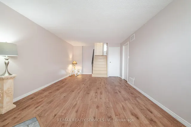 Additional image 32 of 85 Salisbury Circ