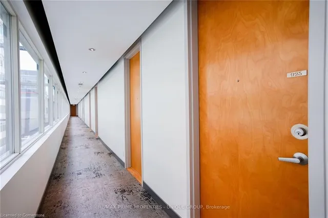 Additional image 5 of 388 Richmond St W