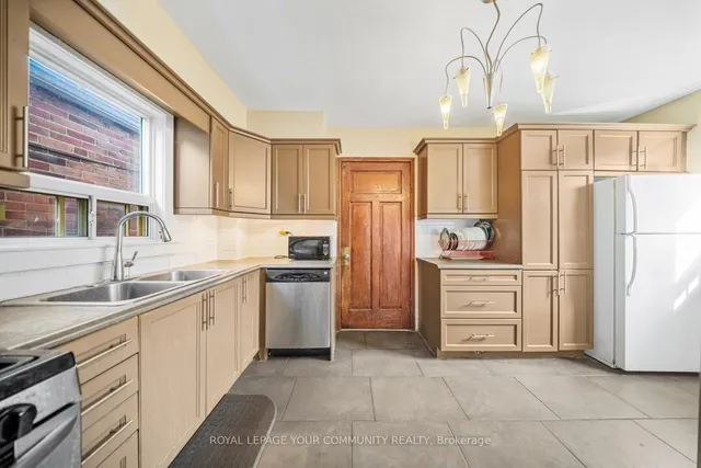 Additional image 11 of 94 Ypres Rd