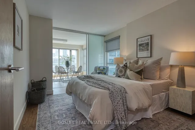 Additional image 29 of 50 Lombard St Unit 2104