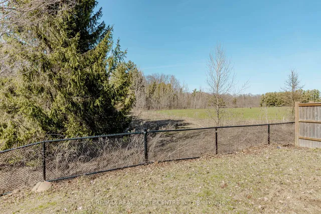 Additional image 41 of 340 Shady Glen Cres