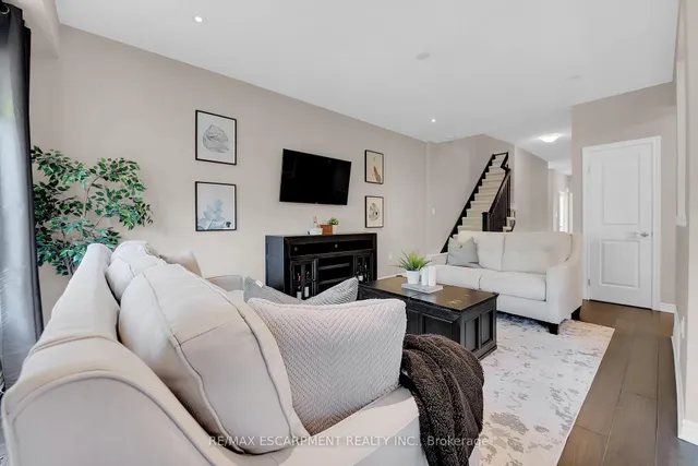 Additional image 9 of 137 Kinsman Dr