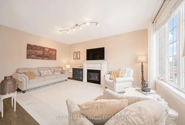 Additional image 24 of 38 Intrigue Tr