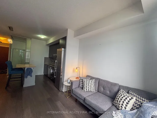 Additional image 11 of 255 Village Green Sq Unit 3104