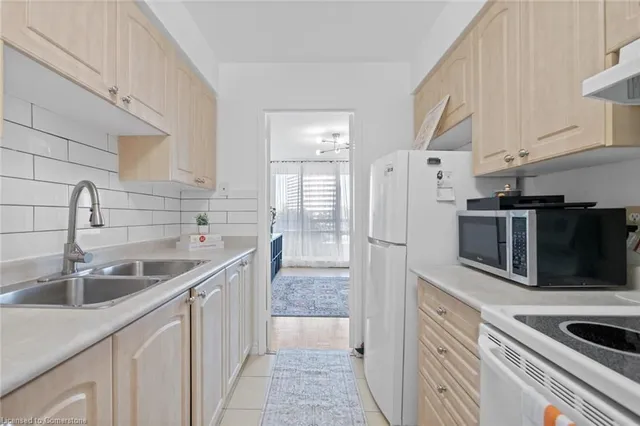 Additional image 13 of 135 Antibes Dr Unit 402