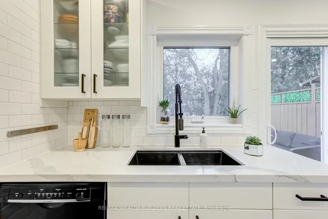 Additional image 13 of 23 Van Stassen Blvd