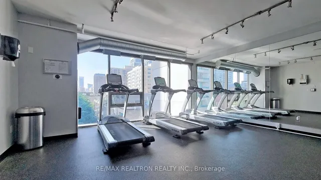 Additional image 44 of 281 Mutual St Unit 1506