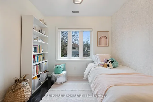 Additional image 31 of 181 Arlington Ave