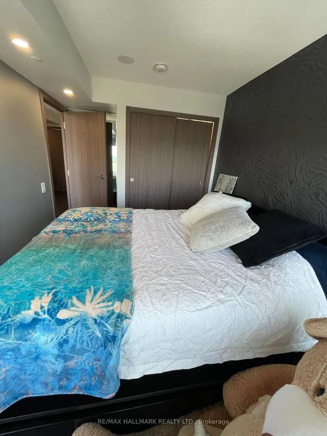 Additional image 10 of 17 Bathurst St Unit 2201