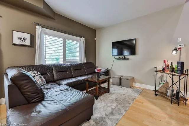 Additional image 6 of 540 Guelph Line Unit 4