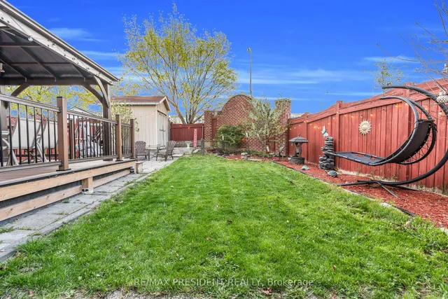 Additional image 44 of 994 Ledbury Cres