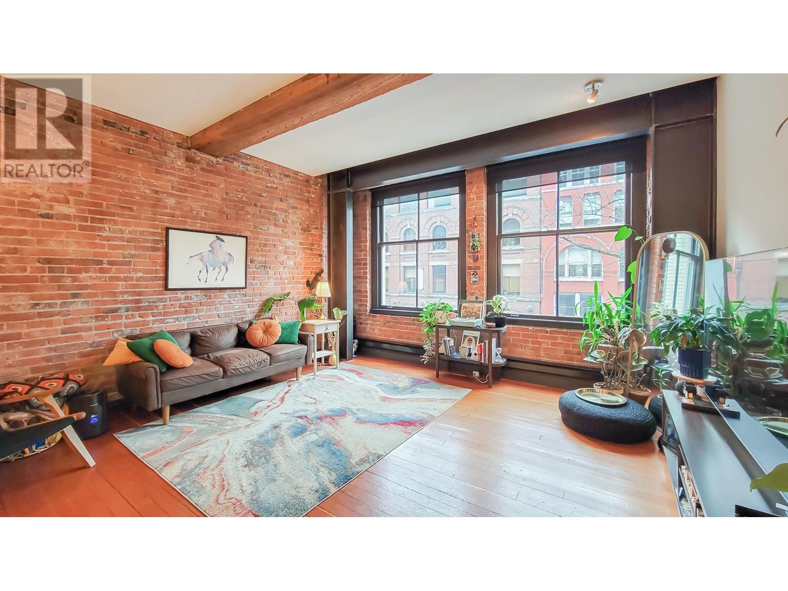 205 310 WATER STREET|Vancouver, British Columbia V6B1B6