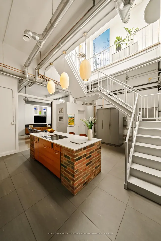 Additional image 41 of 264 Seaton St Unit 205