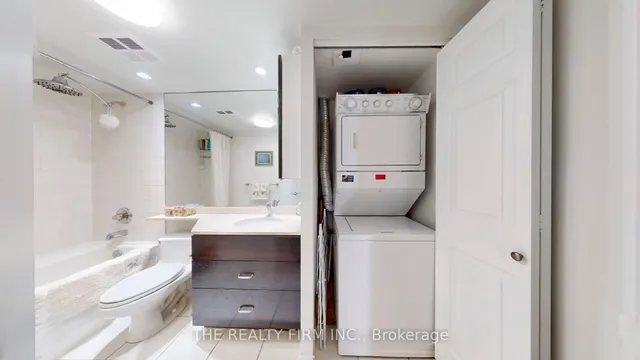 Additional image 33 of 245 Davisville Ave Unit 517