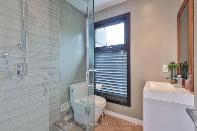 Additional image 37 of 415 Douglas Ave