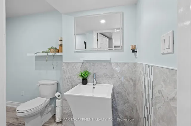 Additional image 39 of 955 King Rd Unit 7