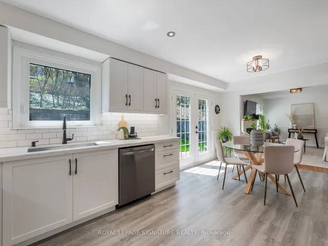 Additional image 20 of 53 Blueking Cres