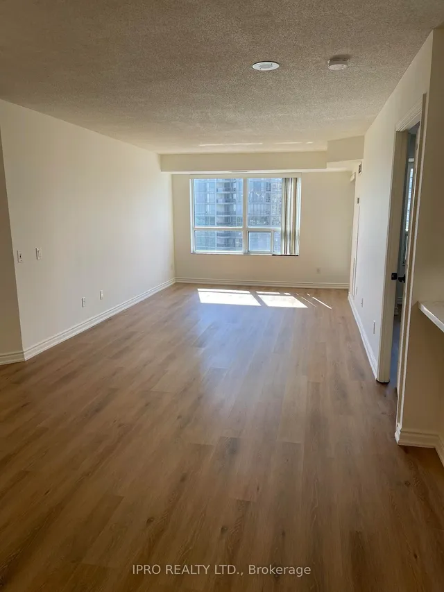 Additional image 10 of 25 Kingsbridge Garden Unit 1919