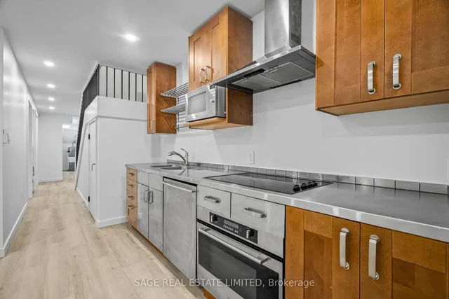 Additional image 32 of 25 Chamberlain Ave