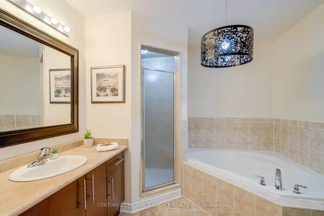 Additional image 16 of 9 Saint Eugene St