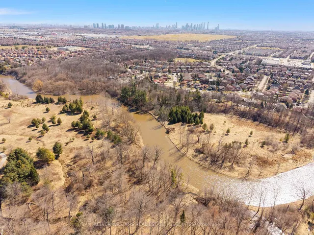 Additional image 38 of 4 Dunray Crt