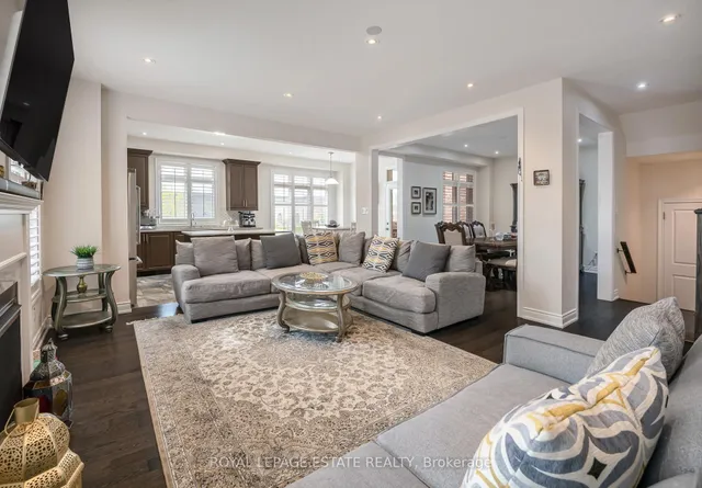 Additional image 8 of 29 Provost Tr