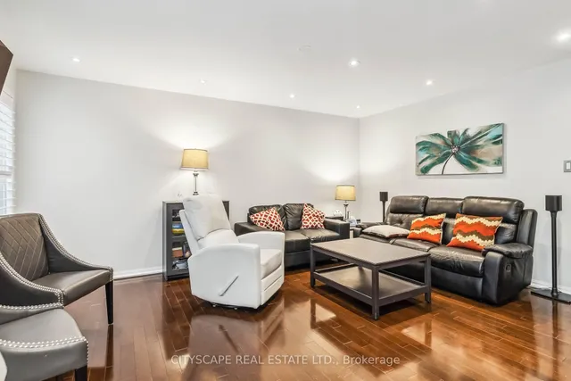 Additional image 13 of 256 Whetham Hts