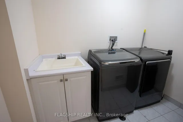 Additional image 30 of 32 Nightjar Dr