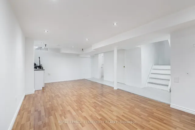 Additional image 20 of 77 Warwick Castle Crt