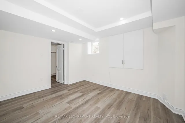 Additional image 42 of 2728 Guilford Cres