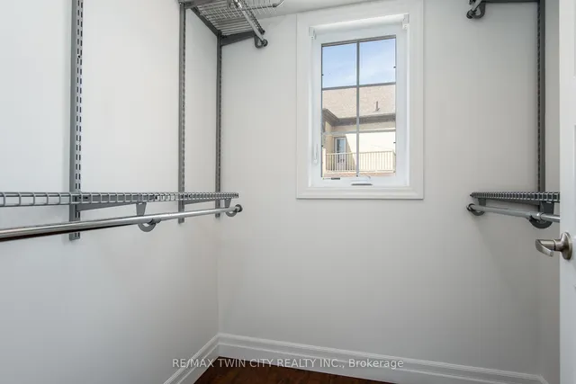 Additional image 25 of 45 Woolwich St