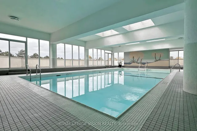 Additional image 38 of 20 Dean Park Unit 401