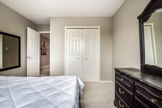 Additional image 29 of 19 Claudette Gate