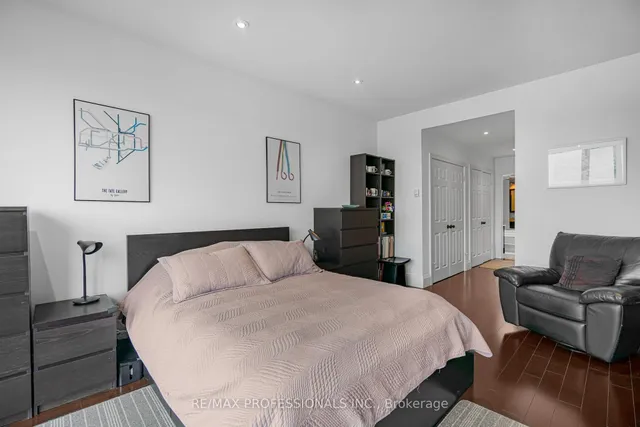 Additional image 20 of 2010 Islington Ave Unit PH03