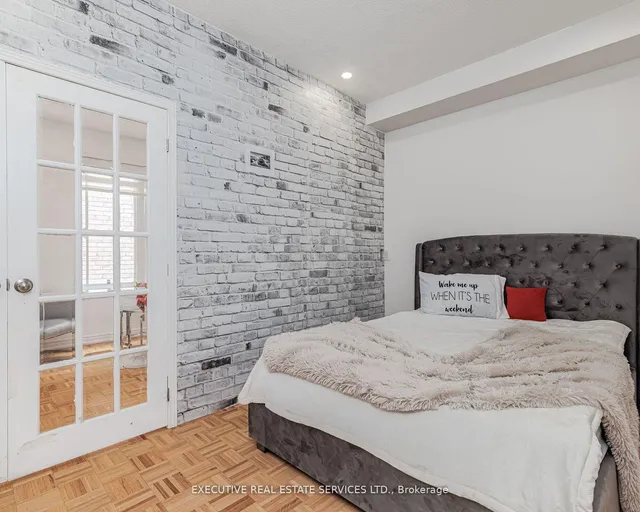 Additional image 12 of 10 Natronia Tr