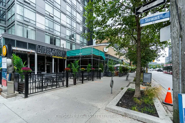 Additional image 3 of 629 King St Unit 1304