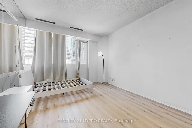Additional image 22 of 555 Yonge St Unit 401