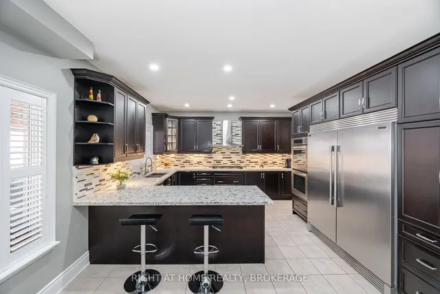 Additional image 12 of 105 Royal West Dr