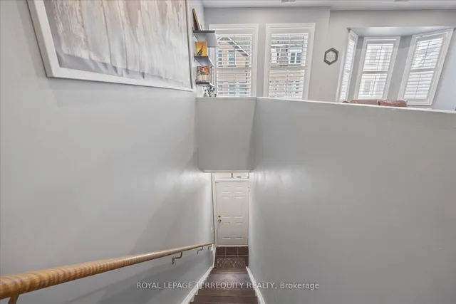 Additional image 6 of 760 Lawrence Ave Unit 61