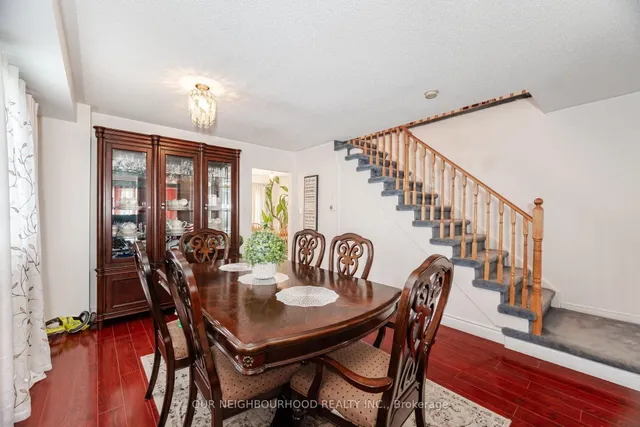 Additional image 10 of 71 Giraffe Ave