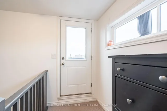 Additional image 41 of 219 Dundas St Unit 45