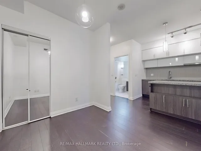 Additional image 19 of 8 Mercer St Unit 411